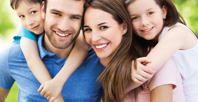 smiling-family-banner